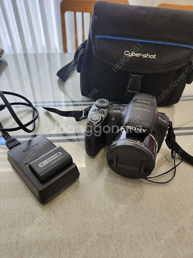 소니 디지털 카메라 DSC-HX1 판매합니다.--0