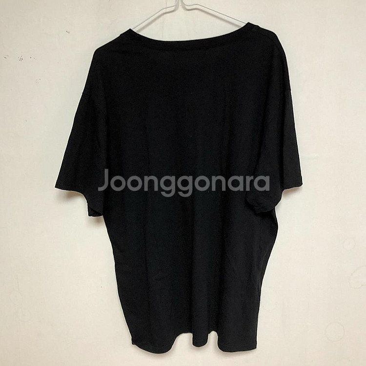 판매 꼼데가르송 남성 반팔티 105XL--2