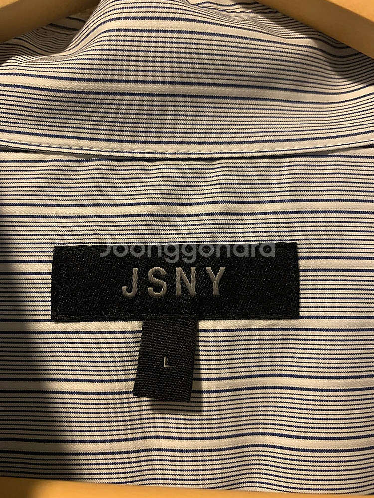 질스튜어트 뉴욕 스트라이프 셔츠 팝니다--2