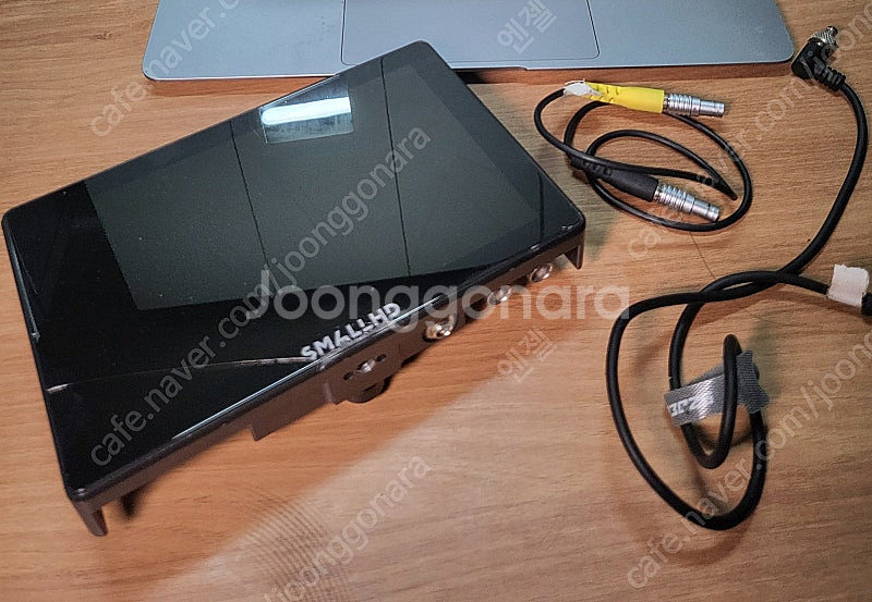 smallhd indie 7 모니터 팝니다--0