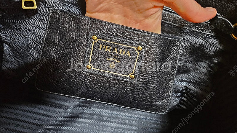 프라다탑핸들 여성가방 사피아노 가방 상태좋은 250만원...--9