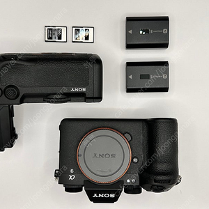 A9M3, VG-C5, 50.2GM, 70-200GM2, GODOX V1 판매합니다.