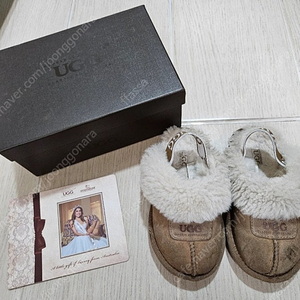 키즈 UGG 밴딩슬리퍼 180사이즈