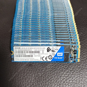 WD BLUE 3D NAND M.2 SATA SSD 500G팝니다 (WDS500G2B0B)