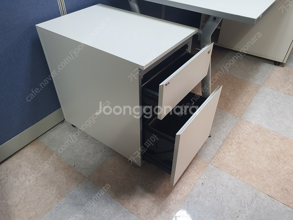 리바트 1200 책상 라인 1400책상 판매합니다.--6
