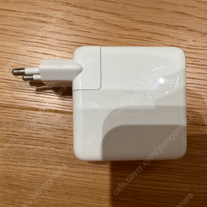 애플 맥북 67w usb-c 파워 어댑터 판매합니다.