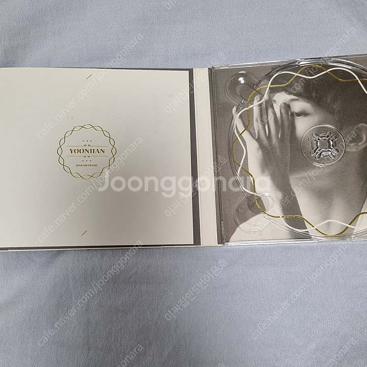 윤한 미니앨범 Man On Piano CD--4