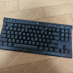 커세어 K70 RGB TKL 적축 텐키리스 팝니다