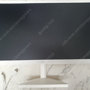 LG 24MN430HW 24인치 FHD 모니터 화이트 A/S 가능