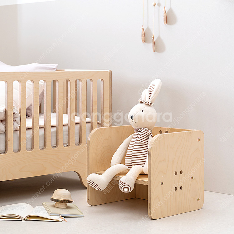 하로월드 쁘띠라뺑 로이 다용도 협탁 자작나무 테이블 유아 의자 책장 겸용--2