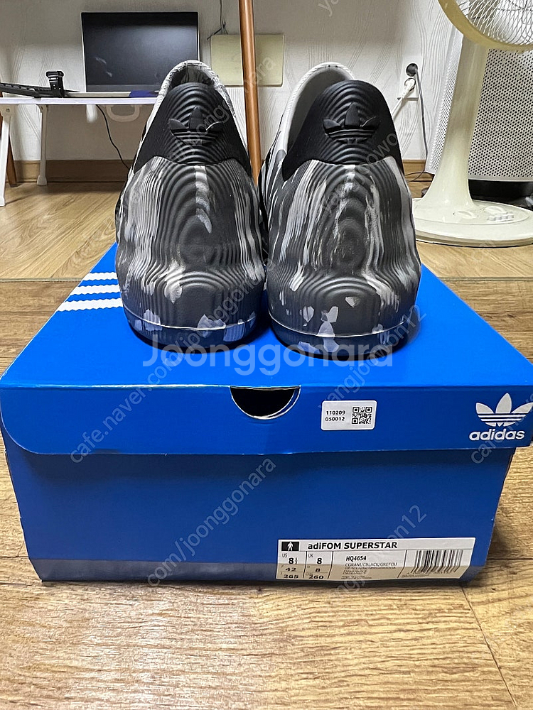 아디폼 슈퍼스타 클리어 그래닛 265 70,000원--2