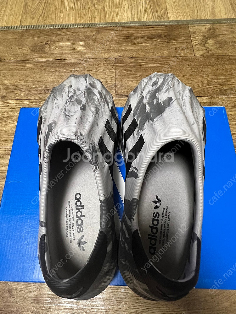 아디폼 슈퍼스타 클리어 그래닛 265 70,000원--3