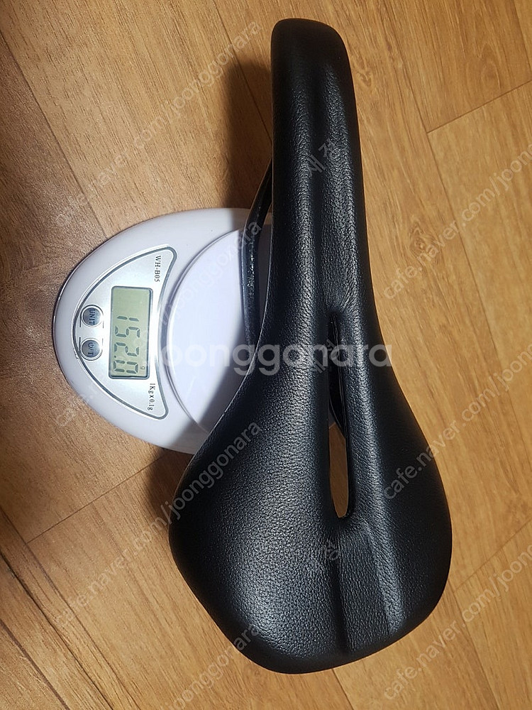 스페셜라이즈드 에스웍스 페놈(143mm) 리폼안장--0
