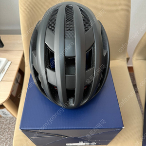 Abus X Canyon Airbreaker Road Cycling Helmet M사이즈 에어로드 헬멧