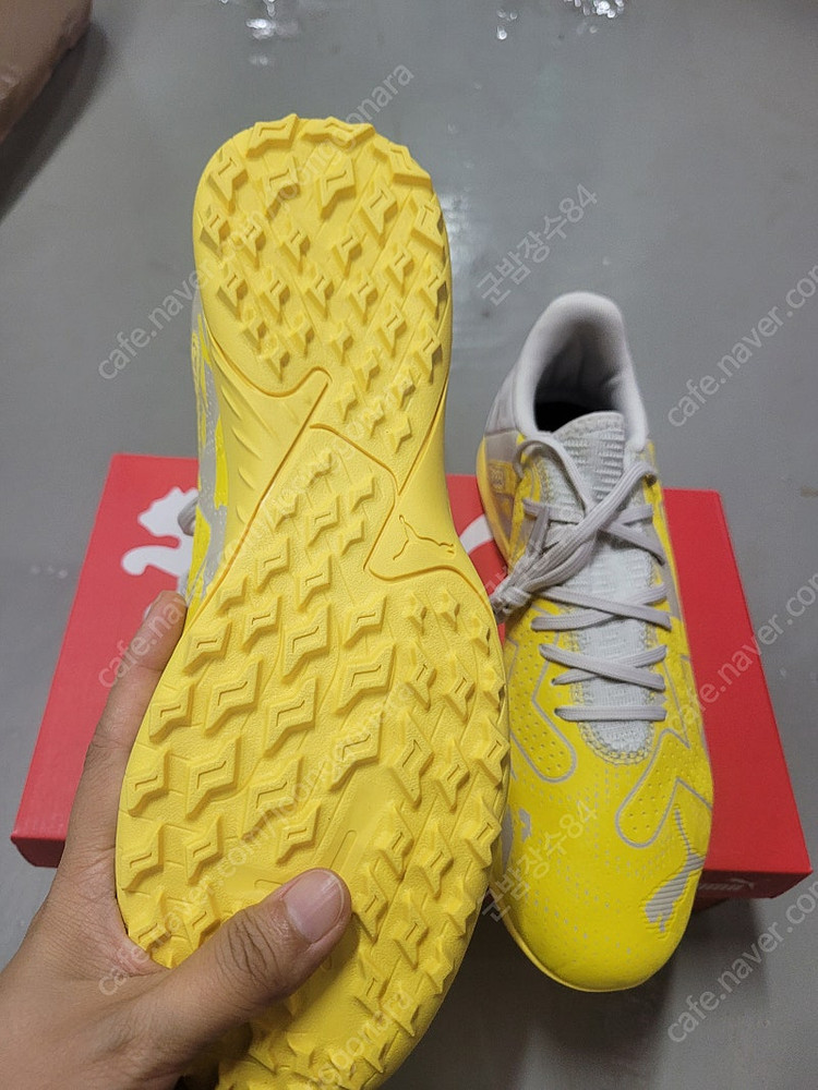 박스채 새상품 풋살화 260 265--2