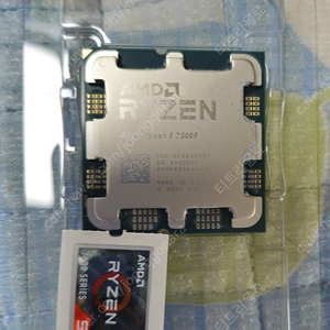 AMD 라이젠 5 7500F 라파엘 CPU 팝니다.