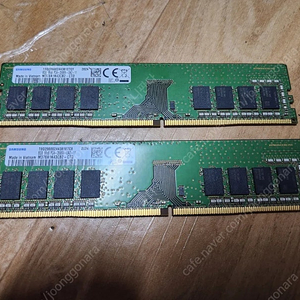 삼성 ddr4 램 8기가 2개 팝니다.