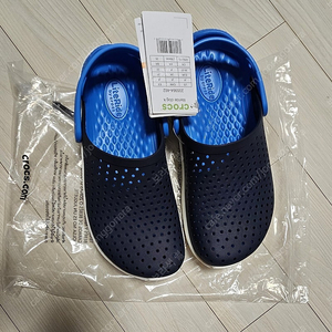 크록스 라이트 라이드 크로그K j4 230 새 것(네이비, 블루) 205964-462 CROCS LITE RIDE CLOG K