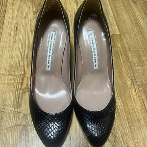 슈콤마보니 하이힐 뱀피 240