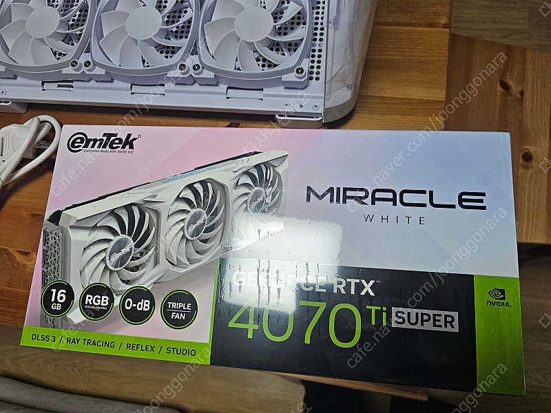 rtx4070ti 슈퍼 이엠텍 팝니다--0