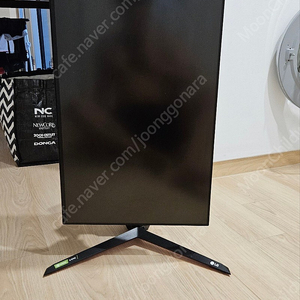 LG 27GN950 판매합니다 (세로줄 x)