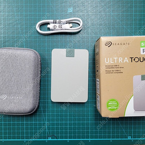 씨게이트 Seagate Ultra Touch USB-C (5TB)