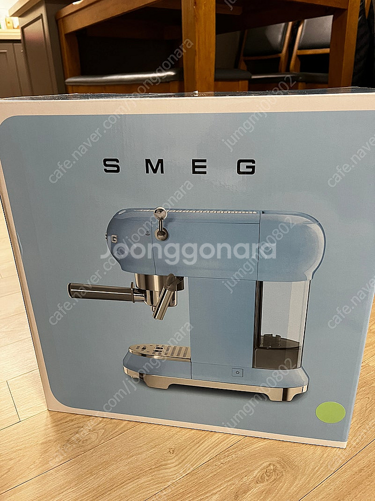 스메그 smeg 반자동 에스프레소 커피머신 민트색 팝니다--1