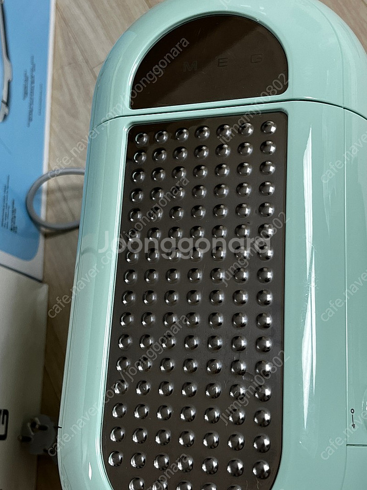 스메그 smeg 반자동 에스프레소 커피머신 민트색 팝니다--3