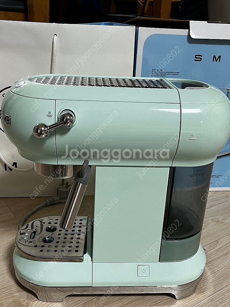 스메그 smeg 반자동 에스프레소 커피머신 민트색 팝니다--6