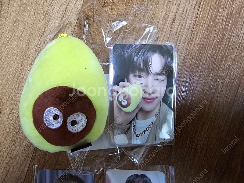 DKZ 재찬 굿즈 한정판 +아보카도 대형 쿠션+아보카도...--5