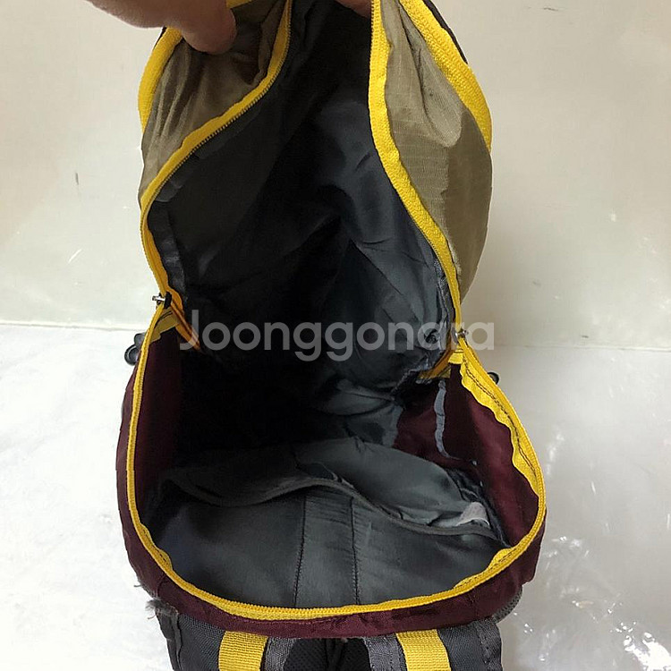 판매 레드페이스 등산배낭 20L 상태좋음--5