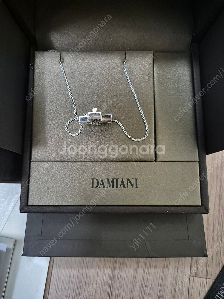 다미아니 벨에포크 사파이어팝니다.--4