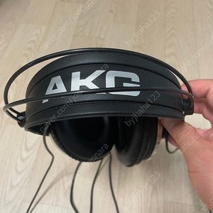 AKG K271 MKII 모니터 헤드폰 밀폐형 오버이어 mk2 (중고) 팝니다.