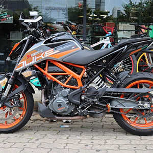 1인신조) KTM 듀크 390