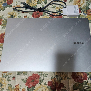 노트북 삼성전자 갤럭시북 프로 NT950XDC-XC71S i7-1165 11세대 램16기가 ssd256 생활기스들은 중고라 있습니다