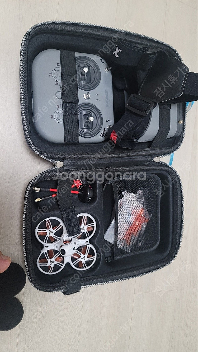 [가격내림] 타이니호크3, 고글, 조종기, 배터리2개, 충전기, 가방까지 팝니다. 레이싱드론 입문셋.--0