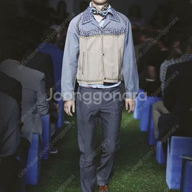 PRADA 12SS 프라다 12ss 스터드 블루종--0
