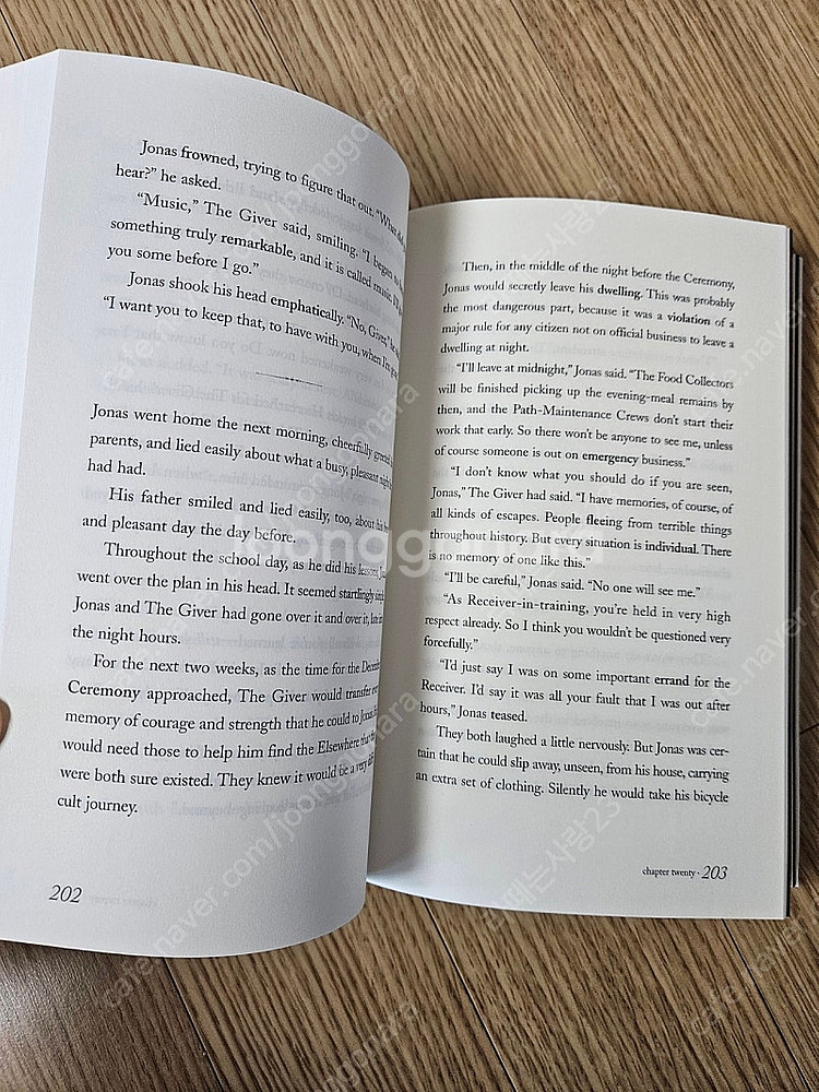 더 기버 원서 새책(The Giver) 택포 만원--1
