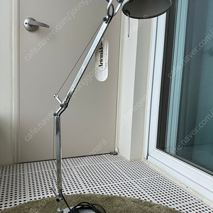 아르떼미데 톨로메오 미니 Artemide Tolomeo Mini 팝니다