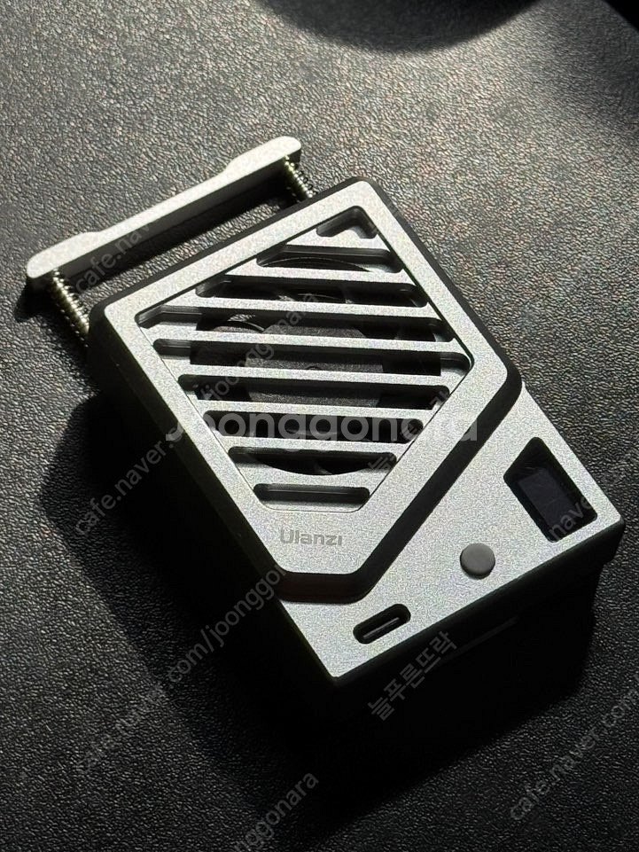 울란지 카메라 쿨러 CA-25 팝니다.--0