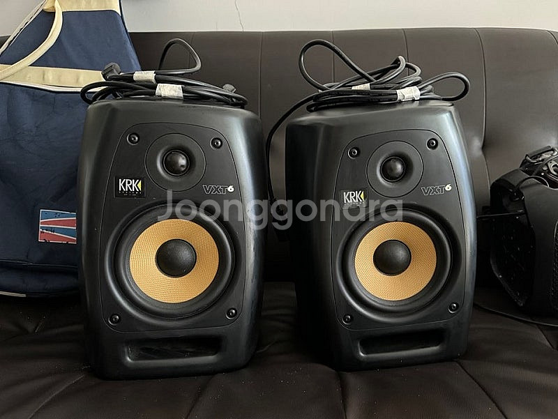 krk vxt6 스피커 판매합니다.--1