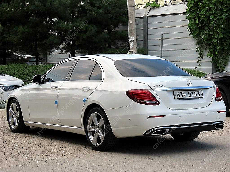 벤츠E-클래스 W213 E220d 아방가르드 (5인승)...--2