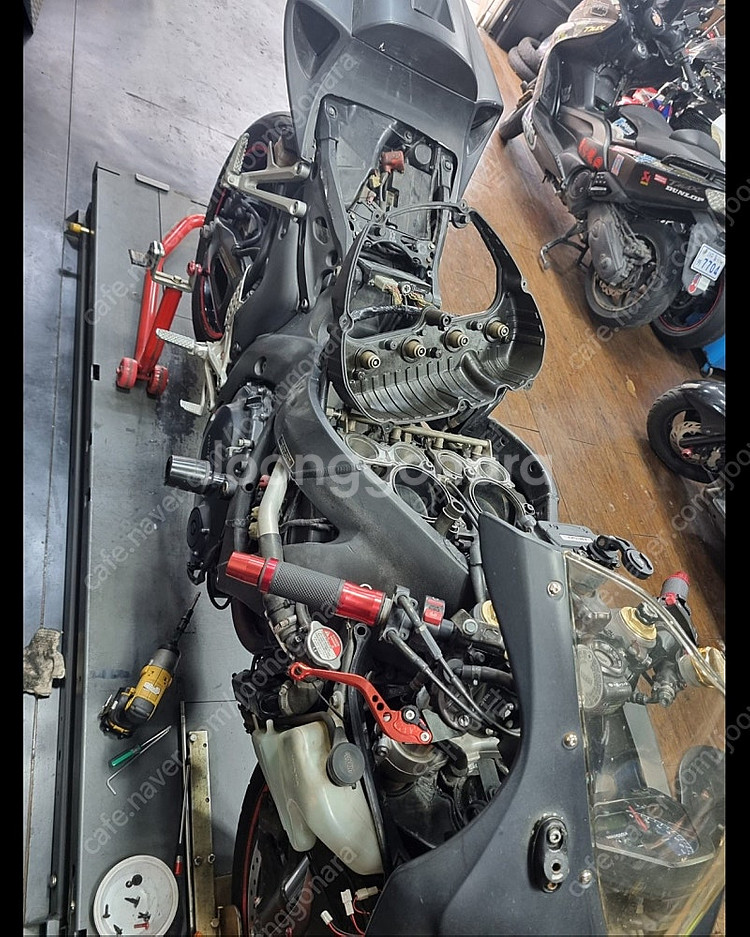 대구 혼다 2007년식 cbr1000rr 판매합니다--2