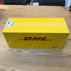 케이스파이 CASETiFY x DHL 50주년 한정 아이폰 11프로용 컬렉터 에디션 판매