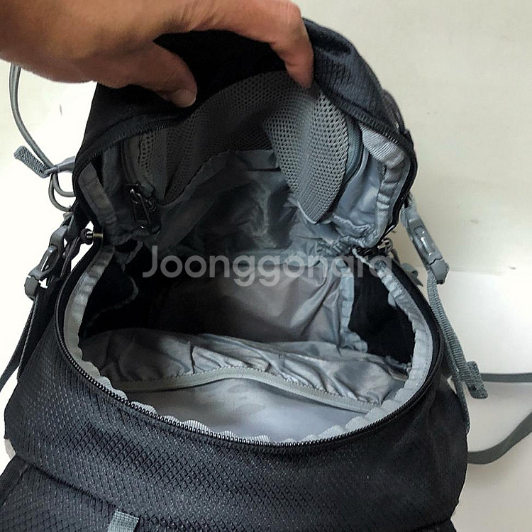 잭울프스킨 등산배낭 20L 상태좋음--5