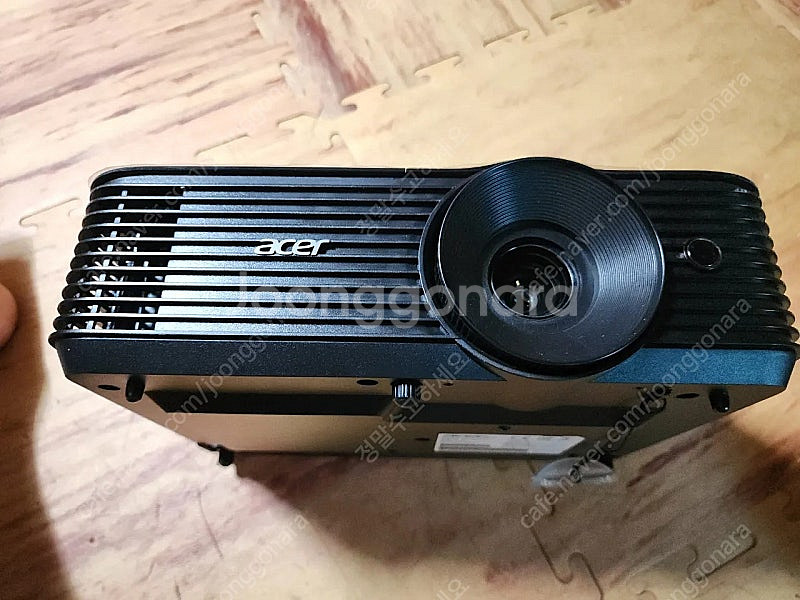 acer dnx1723 빔프로젝터 팝니다--0