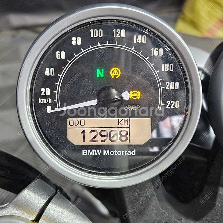 [포밸브] 20년 BMW 알나인티 노멀 : 네이키드 바...--5