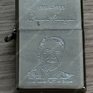 1981/1988 로널드 레이건 One More For The Gipper 지포 라이터 (ZIPPO) 판매합니다.