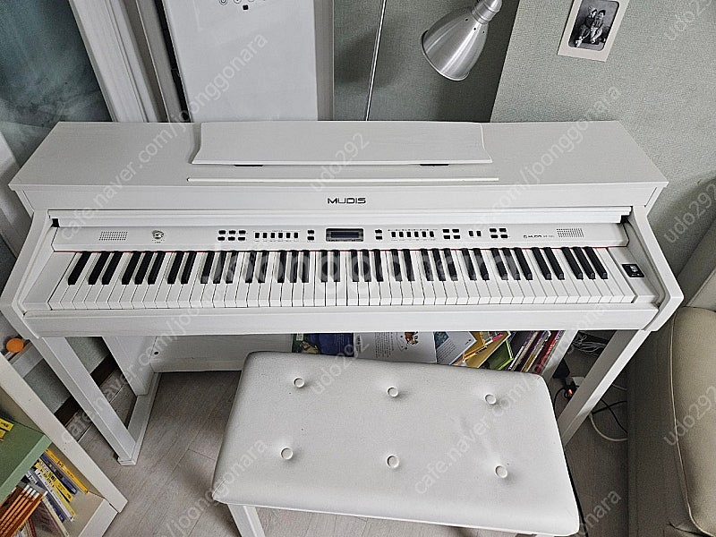 뮤디스 디지털 피아노 MF 300L 팝니다.--2