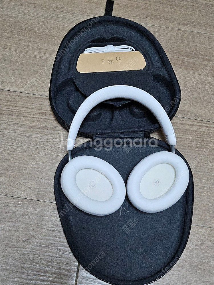 akg n9 노이즈 캔슬링 헤드폰 판매합니다.--1
